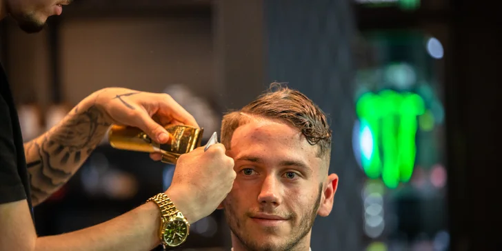 Pánsky strih alebo kompletka aj s úpravou a výživou brady v Black Star Barber