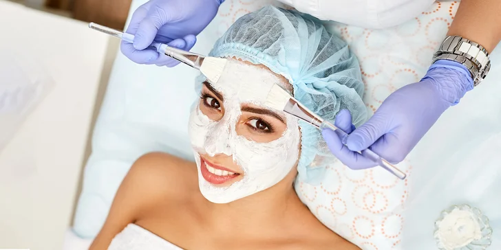 Kozmetické ošetrenia v Golden Hands-AR BEAUTY: čistene pleti, relaxačná masáž kryoguľami či luxusné biopeptidové ošetrenie
