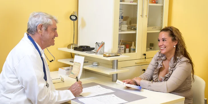 Pobyt v centre Karlových Varov s výhľadom na kolonádu: historický hotel, wellness aj procedúry