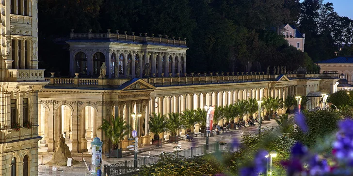 Pobyt v centre Karlových Varov s výhľadom na kolonádu: historický hotel, wellness aj procedúry