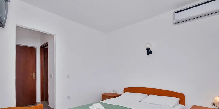Krásna dovolenka na ostrove Hvar: plne vybavený apartmán s kuchyňou a terasou až pre 8 osôb