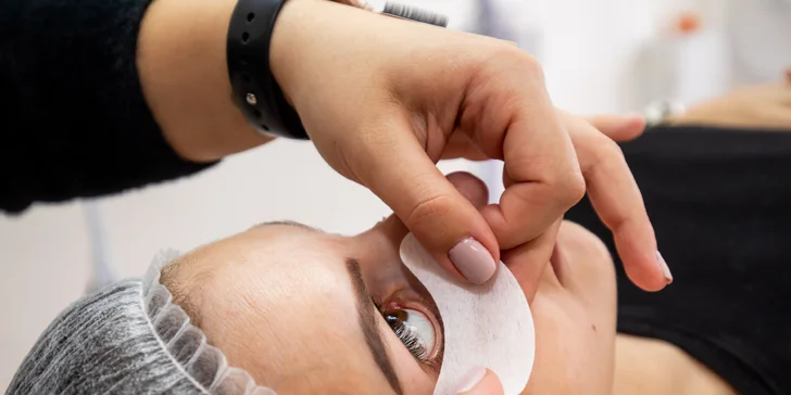 Microblading obočia aj s korekciou alebo 3D či volume mihalnice v salóne Belleza beauty