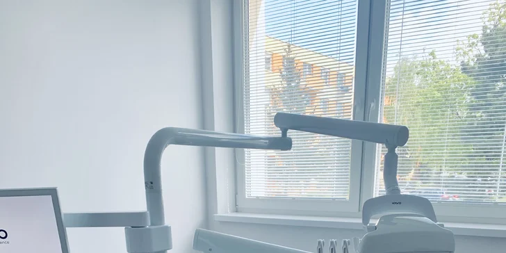 Dentálna hygiena s pieskovaním a k tomu kefka CURAPROX