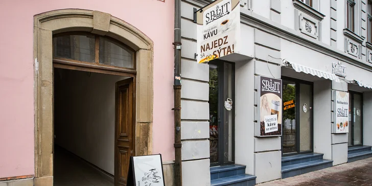 Pedikúra alebo manikúra s pogélovaním či balíček Ruky+Nohy