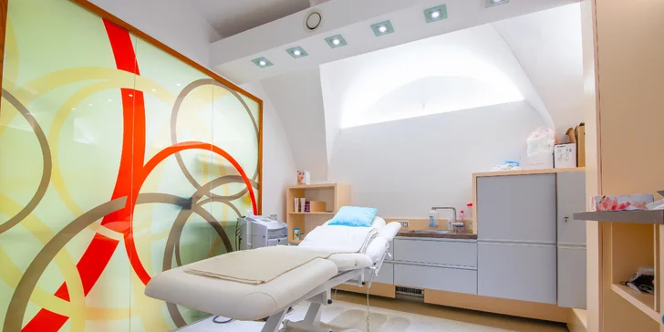 Blefaroplastika: Korekcia horných viečok v Magnifica Clinic