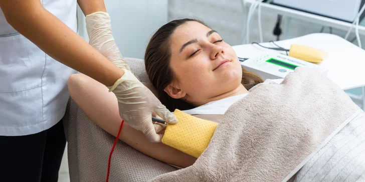 Electro antiperspirant: Zbavte sa nadmerného potenia pomocou ionoforézy