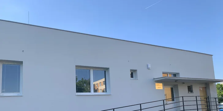 Dentálna hygiena s pieskovaním a k tomu kefka CURAPROX
