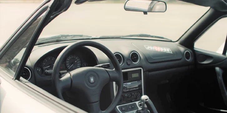 Zažite adrenalínovú LEKCIU DRIFTU s Lady Hoonigan na vozidle podľa vlastného výberu
