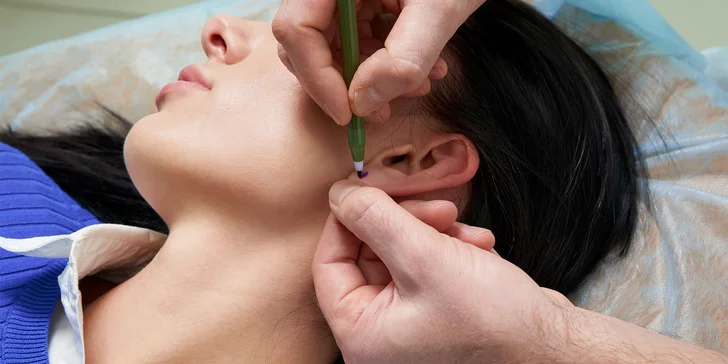 Chirurgická korekcia odstávajúcich uší v modernej klinike Magnifica Clinic