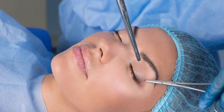 Blefaroplastika: Korekcia horných viečok v Magnifica Clinic