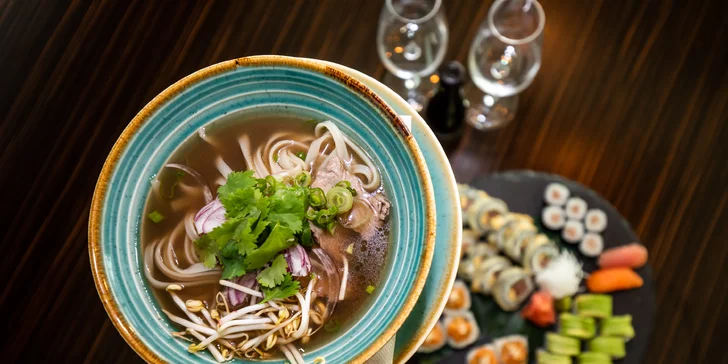 Letný sushi set alebo luxusné ázijské 3-chodové menu pre dvoch v reštaurácii SUSHIHANIL
