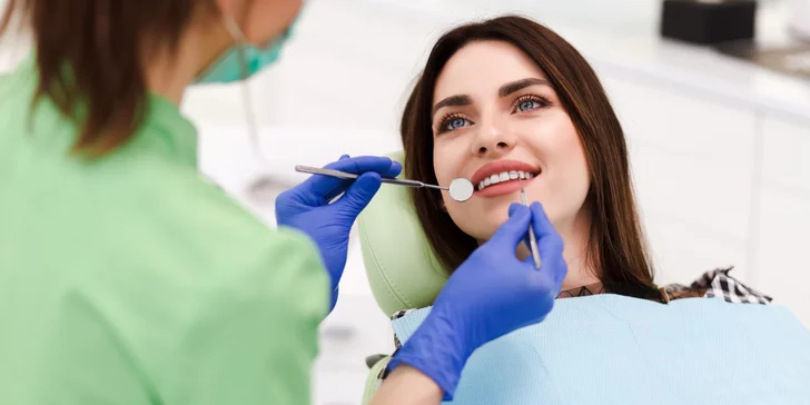 Dentálna hygiena s pieskovaním a k tomu kefka CURAPROX