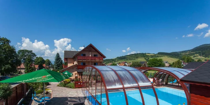 Pobyt v obľúbenom penzióne Motýľ*** pri Bešeňovej s vyhrievaným bazénom, wellness a množstvom aktivít