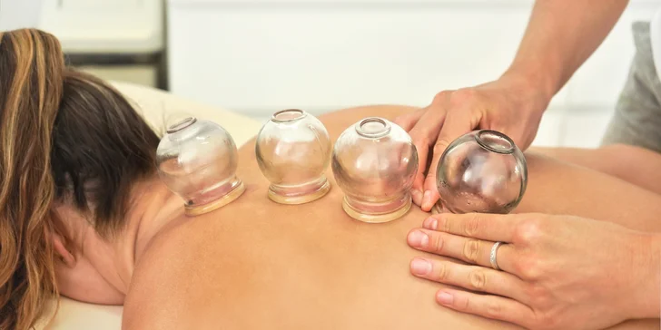 Relaxačná alebo klasická masáž od fyzioterapeuta, v ponuke aj bankovanie