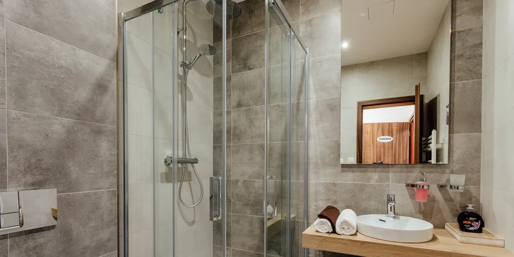 Pobyt v nových, luxusne zariadených apartmánoch v Nízkych Tatrách s každodenným vstupom do privátneho wellness