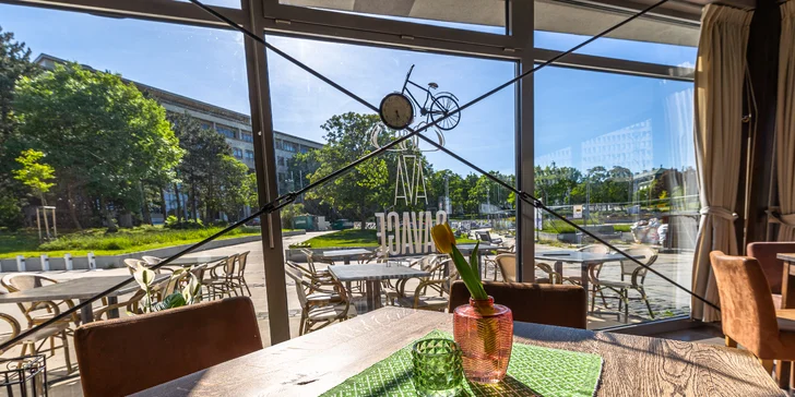 Savage Bistro