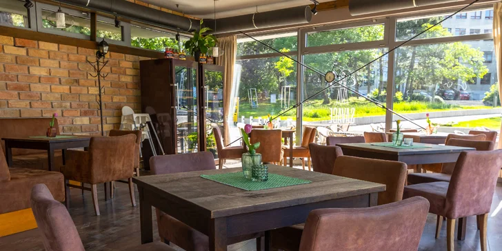 Otvorený voucher v Savage Bistro a k tomu Prosecco, víno či dezert zdarma