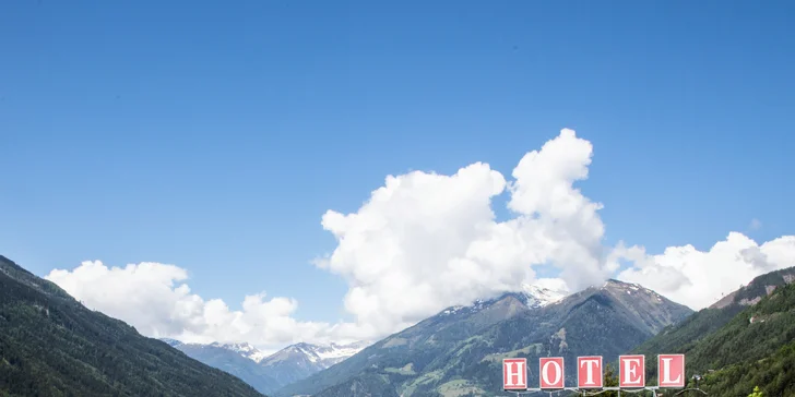 Dovolenka s výhľadom na hory: rodinný hotel, raňajky aj 4-chodová večera, wellness