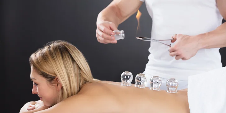 Bambusová aj relaxačná masáž, bankovanie či oxygenoterapia