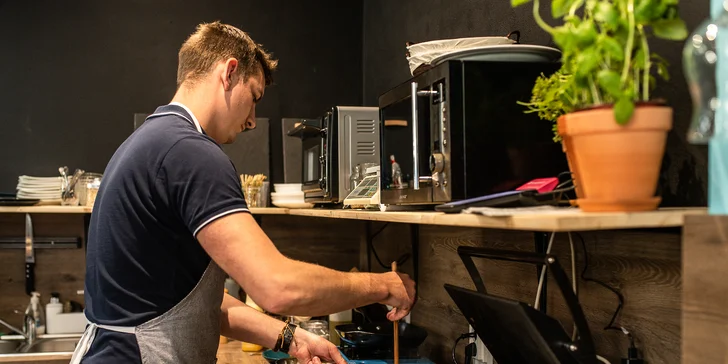 Quesadilla či bohaté raňajkové menu s kávou a džúsom počas celého dňa