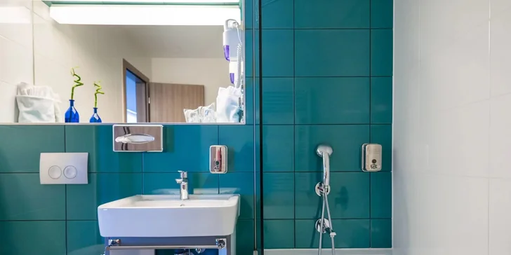 Relax pre celú rodinu vo Wellness Hoteli Yacht**** na brehu Balatona