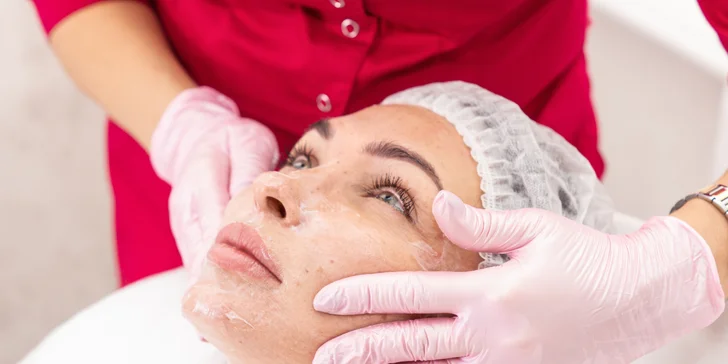 NOVINKA v oblasti starostlivosti o pleť: lipozomálny celoročný peeling Duosomal Tech®