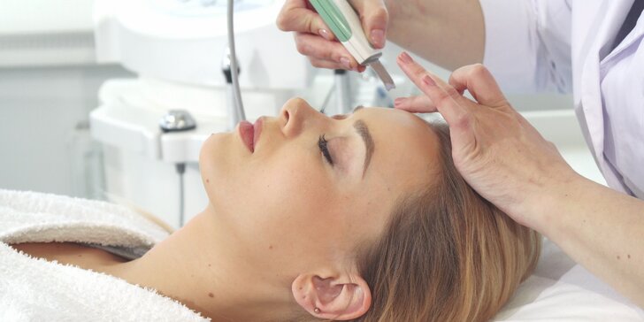 Kompletné hĺbkové čistenie či mikrodermabrázia s masážou tváre