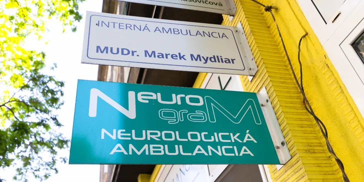 Aplikácia botulotoxínu DYSPORT do oblasti medziobočia, čela alebo okolia očí