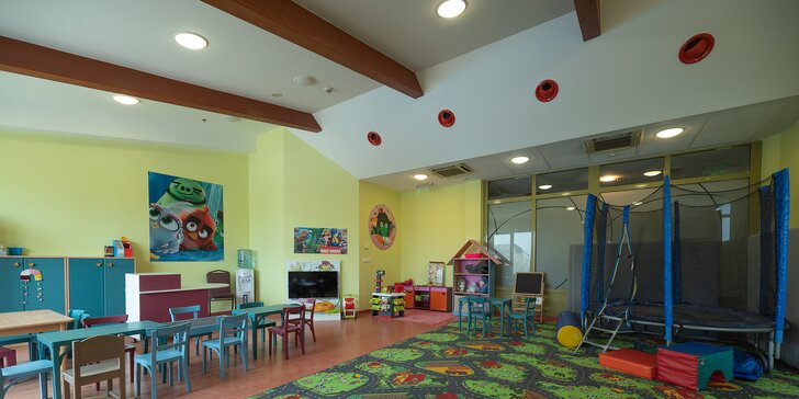Wellness pobyt v 4* hoteli Karos Spa s polpenziou a bohatým programom pre deti