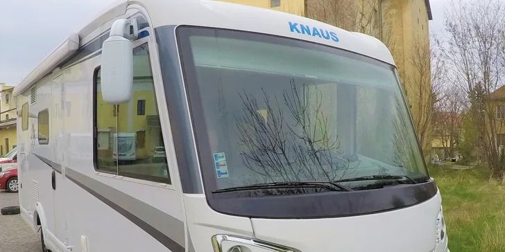 Vydajte sa na cesty po Slovensku so 4-miestnym klimatizovaným karavanom