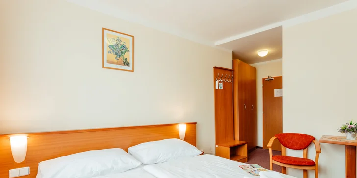 Aqua relax v Hoteli SOREA*** SNP v Jasnej: rekonštruovaný wellness s viacerými bazénmi, saunami a polpenziou priamo pod Chopkom