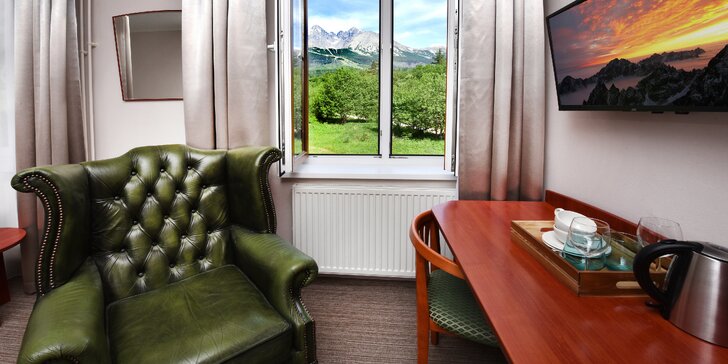 Horská turistika v Tatrách: pobyt v novozrekonštruovanom hoteli s raňajkami aj wellness v nádhernej prírode Tatranskej Lomnice