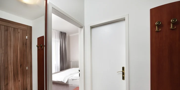 Horská turistika v Tatrách: pobyt v novozrekonštruovanom hoteli s raňajkami aj wellness v nádhernej prírode Tatranskej Lomnice
