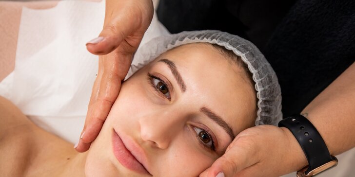 Kompletné ošetrenie pleti alebo aj masáž tváre v Belleza beauty