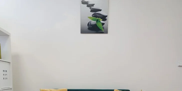 Suchá alebo expresná pedikúra s parafínovým zábalom alebo gél lakom