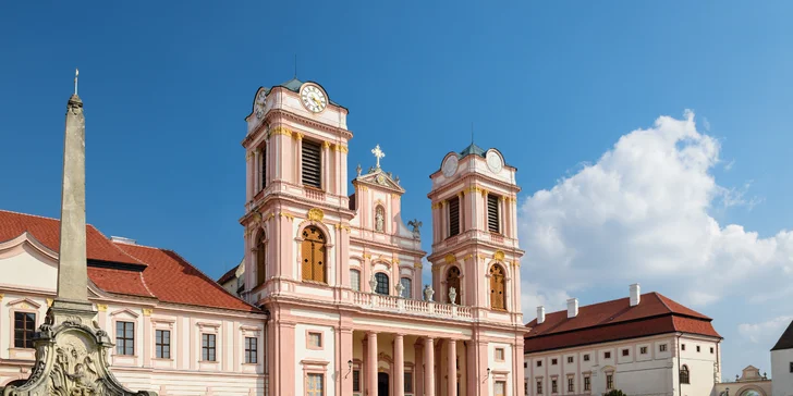 Víkendový zájazd plný chutí a zážitkov: Marhuľové slávnosti a benediktínsky kláštor Göttweig