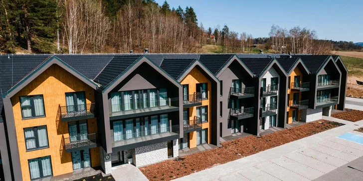 Pobyt v poľských Krkonošiach: nové apartmány pri jazere Sosnówka, raňajky či polpenzia