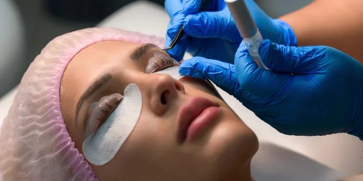 Lash Lifting alebo základné či kompletné čistenie pleti