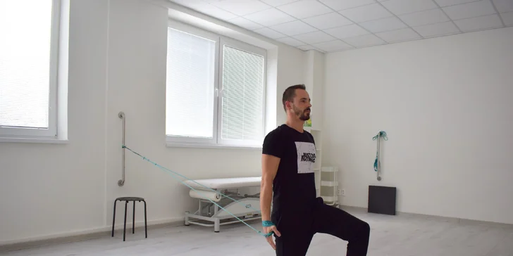 Mulliganova terapia či individuálne SM systém cvičenie