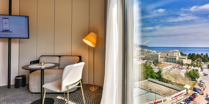 Dovolenka v Čiernej Hore: nový hotel v blízkosti krásnych pláží v historickej Budve, raňajky a 2 deti zadarmo