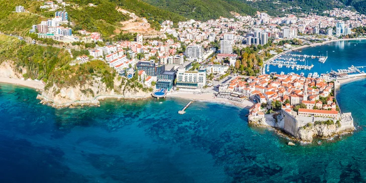 Dovolenka v Čiernej Hore: nový hotel v blízkosti krásnych pláží v historickej Budve, raňajky a 2 deti zadarmo