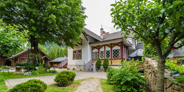 Nezabudnuteľná dovolenka v Tatrách: ubytovanie v rozprávkových zruboch a rodinných apartmánoch