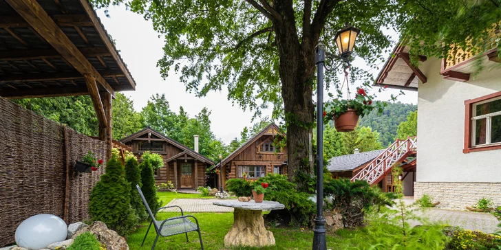Nezabudnuteľná dovolenka v Tatrách: ubytovanie v rozprávkových zruboch a rodinných apartmánoch