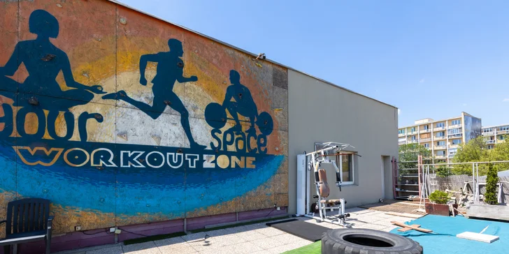 Zahrajte si ping-pong alebo objavte nekonečné možnosti, ktoré vám ponúka inteligentné hracie ihrisko v Your space