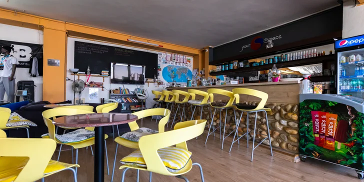 Zahrajte si ping-pong alebo objavte nekonečné možnosti, ktoré vám ponúka inteligentné hracie ihrisko v Your space