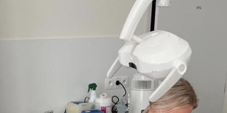 Zbehnite si po krásny úsmev: Dentálna hygiena s pieskovaním v Scarlett Clinic