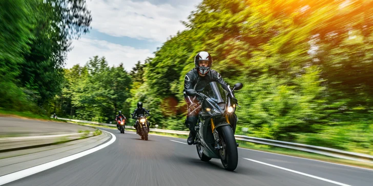Zapožičanie cestného motocykla BMW R1200GS na 12 alebo 24 hodín