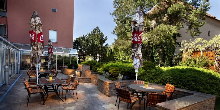 Pobyt medzi vinicami na južnej Morave: hotel s raňajkami, bowlingom a jesenným wellness