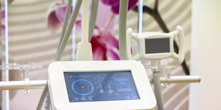 Redukcia tuku a celulitídy: medicínska podtlaková rádiofrekvencia s endomasážou a lipolaserom