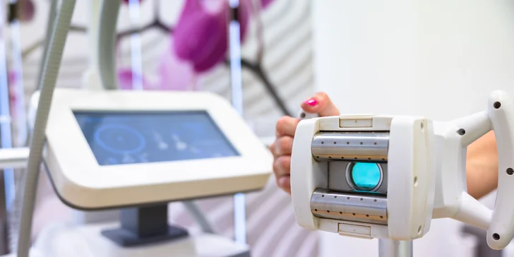 Redukcia tuku a celulitídy: medicínska podtlaková rádiofrekvencia s endomasážou a lipolaserom